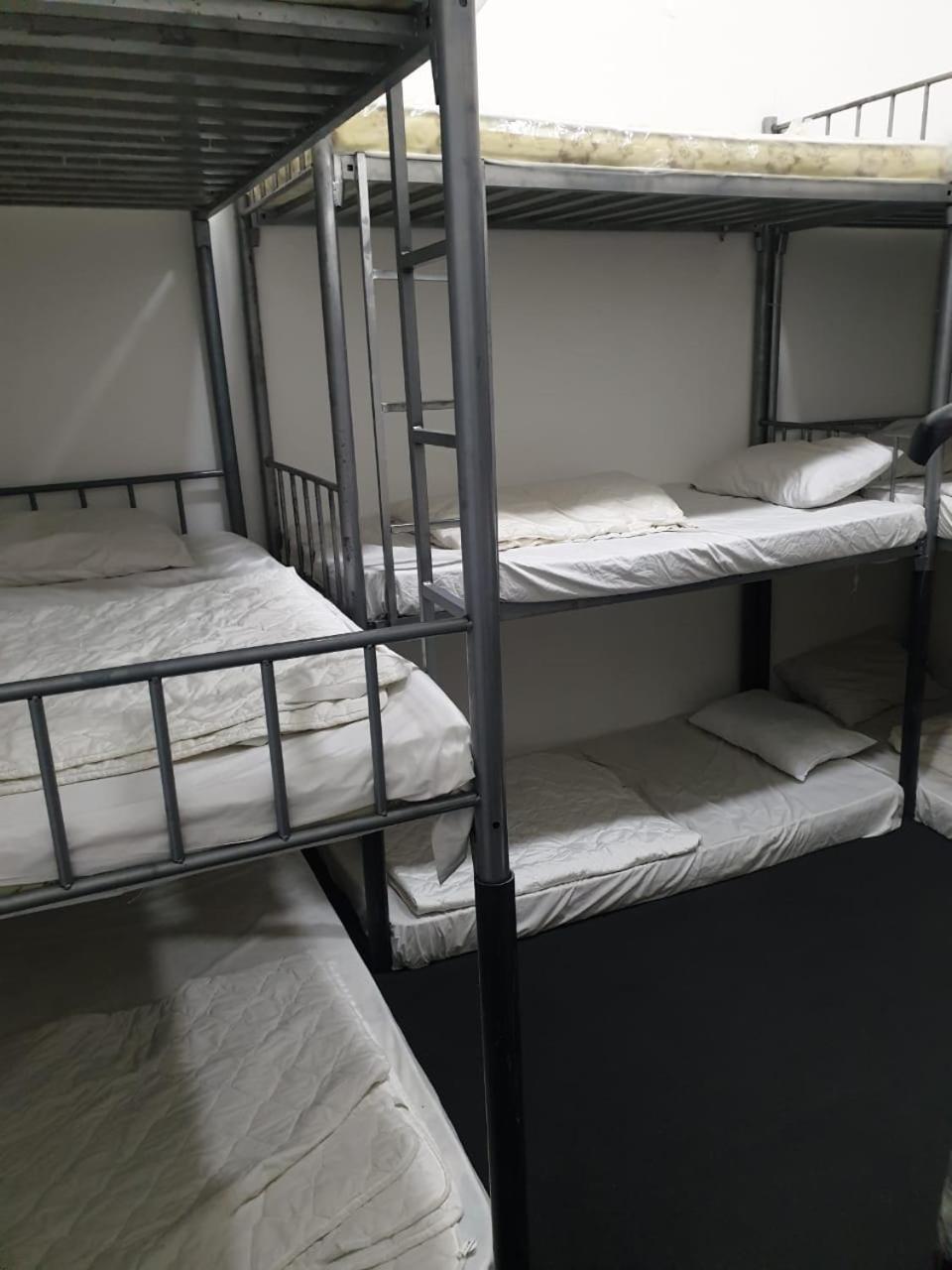 Hostel, Bedspace And Backpackers Хостел Дубай